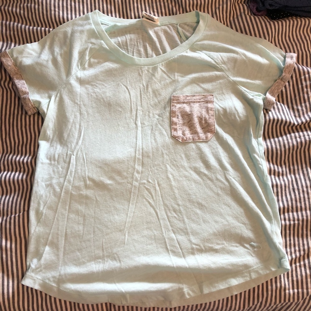 Clothes from American Eagle, pink sizes small&4